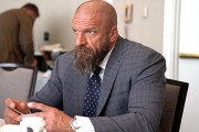 Triple H，WWE 高管在人才会议上揭穿了出售给沙特阿拉伯的谣言